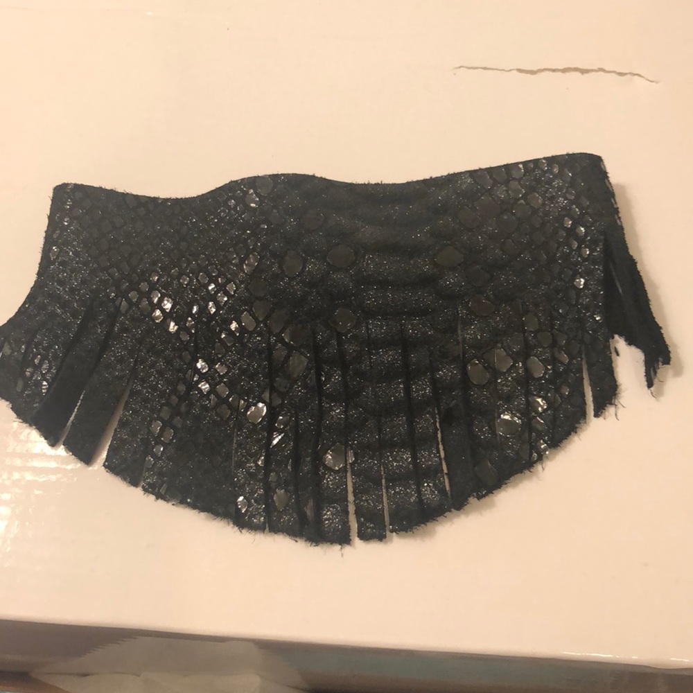 Dark mermaid leather fringe choker - Picture 2 of 10